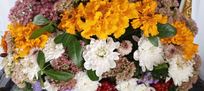 ВОЗДВИЖЕНИЕ Честного и Животворящего Креста Господня